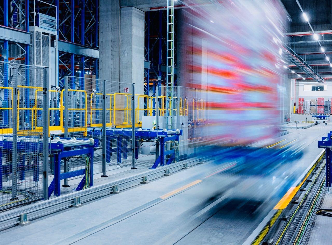 An Automated Highbay achieving 414 pallets/hour